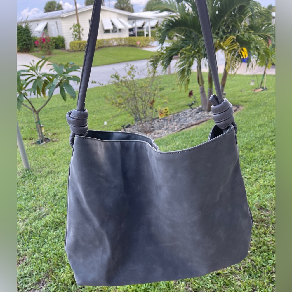 8 Other Reasons Betsy slouch tote in stone Shoulder Bag - Picture 7 of 16